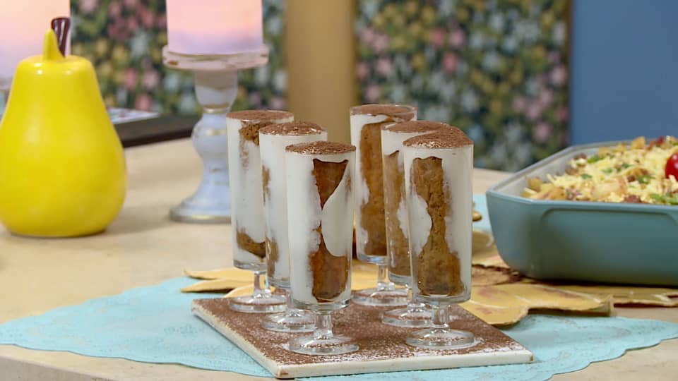 كؤوس التيراميسو الكلاسيكي