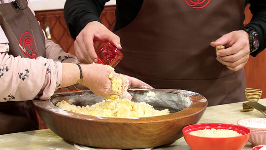 تشاراك العريان باللوز