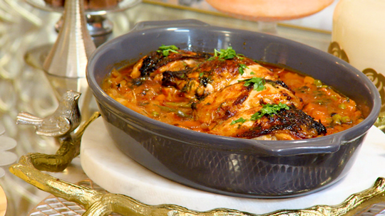 طبق الدجاج بالخضر