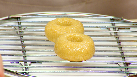 مقروط اللّوز (تاج العروسة)