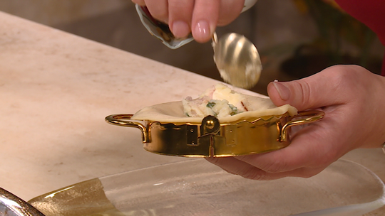 بوراك العجين بالدجاج و البطاطا