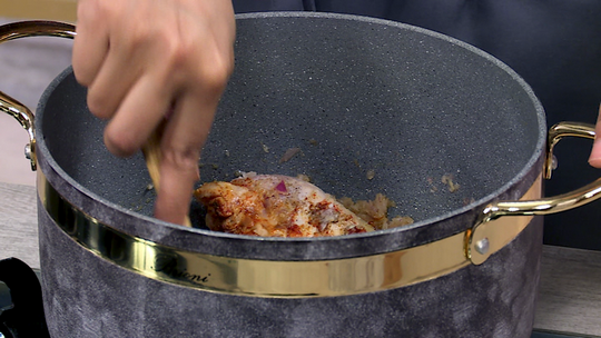 طبق الدجاج بالحمص