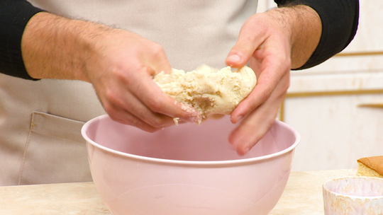 حلوة التفاح