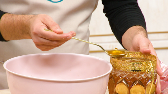 حلوة التفاح