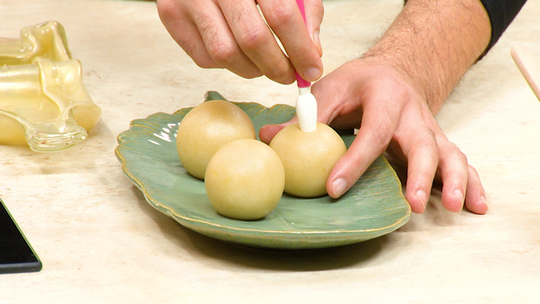 حلوة التفاح