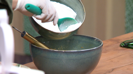 كعكة بالجزر والجوز