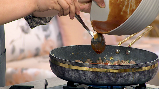 باذنجان محشي باللحم المفروم