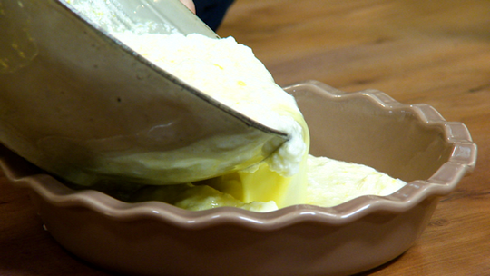 كلافوتي بالعنب