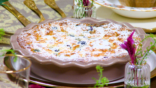 كلافوتي بالعنب