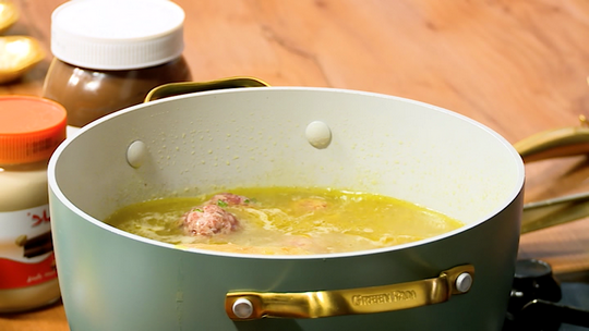 المثوم العاصمي بالصلصة البيضاء