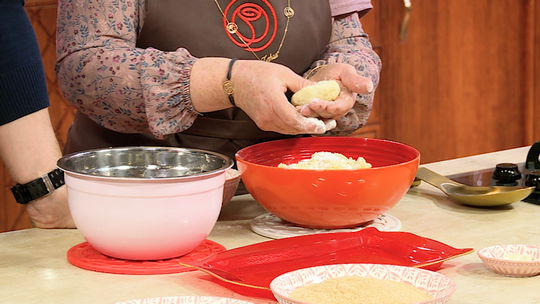 طاجين الخوخ