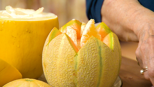 تحلية البطيخ الأصفر