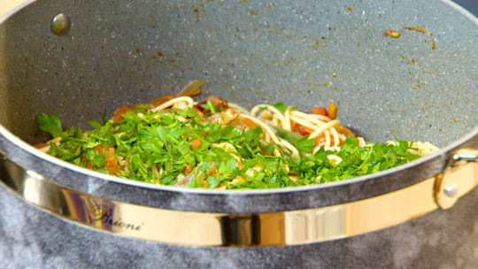 معكرونة على الطريقة الآسيوية