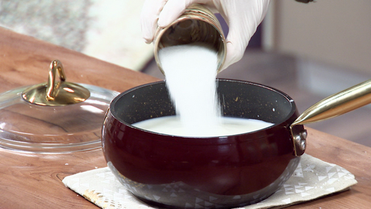 كريمة الأرز بالأناناس والكرامبل