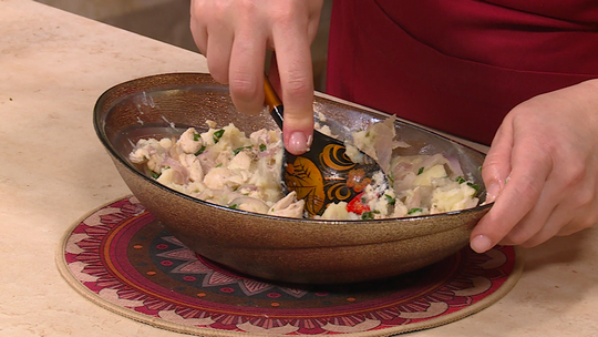 بوراك العجين بالدجاج و البطاطا