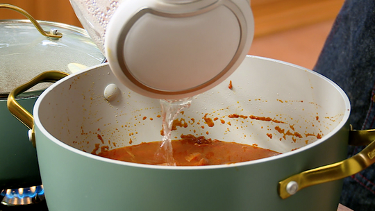 اللوبيا الفصاصة بالدجاج