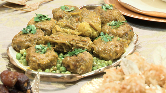 طاجين الجلبانة بالعجيجنات