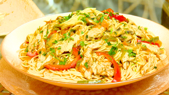 معكرونة على الطريقة الآسيوية