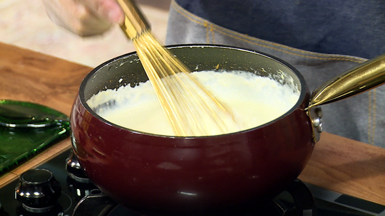 تارت مالحة بالخضر والدجاج