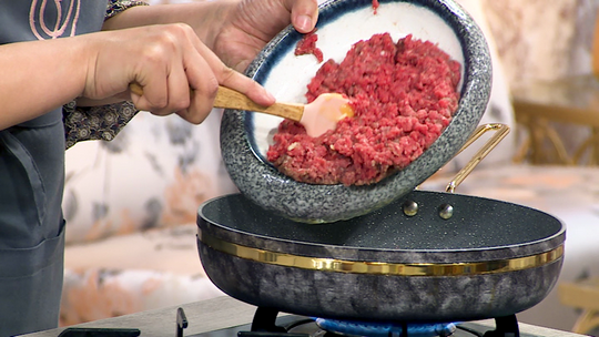 باذنجان محشي باللحم المفروم