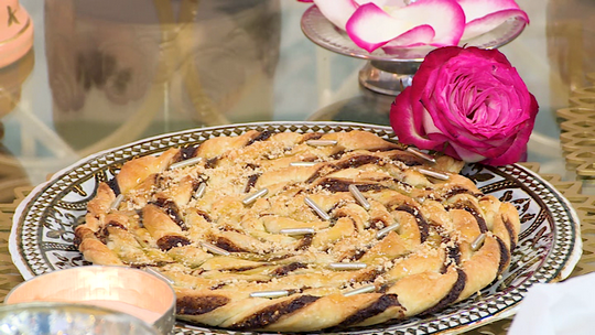 فطيرة بالشوكولاطة والمكسرات