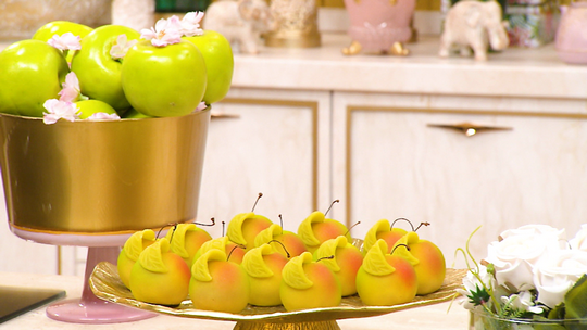 حلوة التفاح