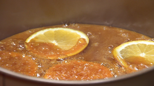 الكعكة المقلوبة بالبرتقال