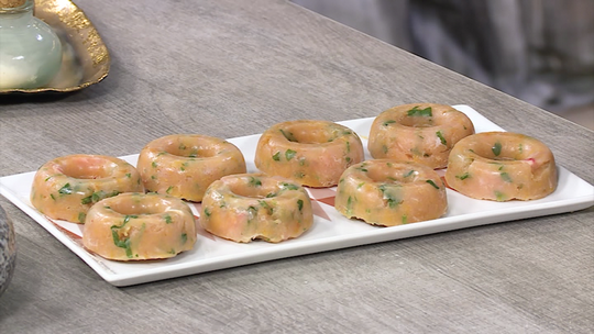 دونات الدجاج بصلصة الفطر