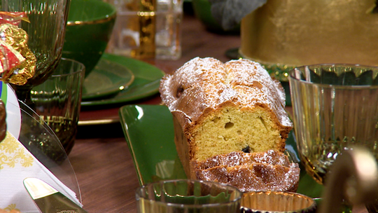 كيك بالفراولة والفستق