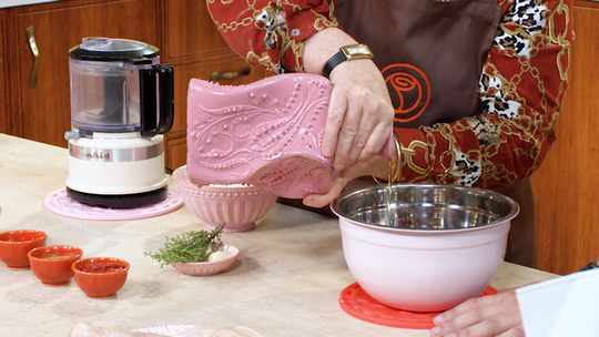 بطاطا مشرملة بأفخاذ الدجاج