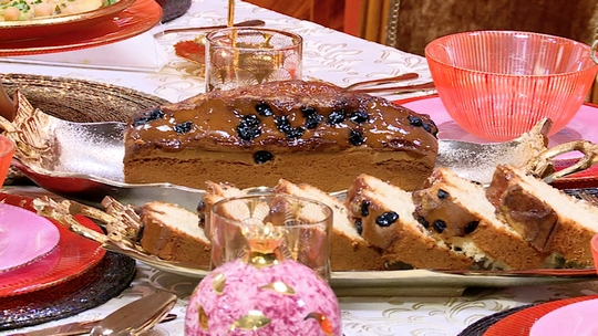 كيك بالشوكولاطة والزبيب